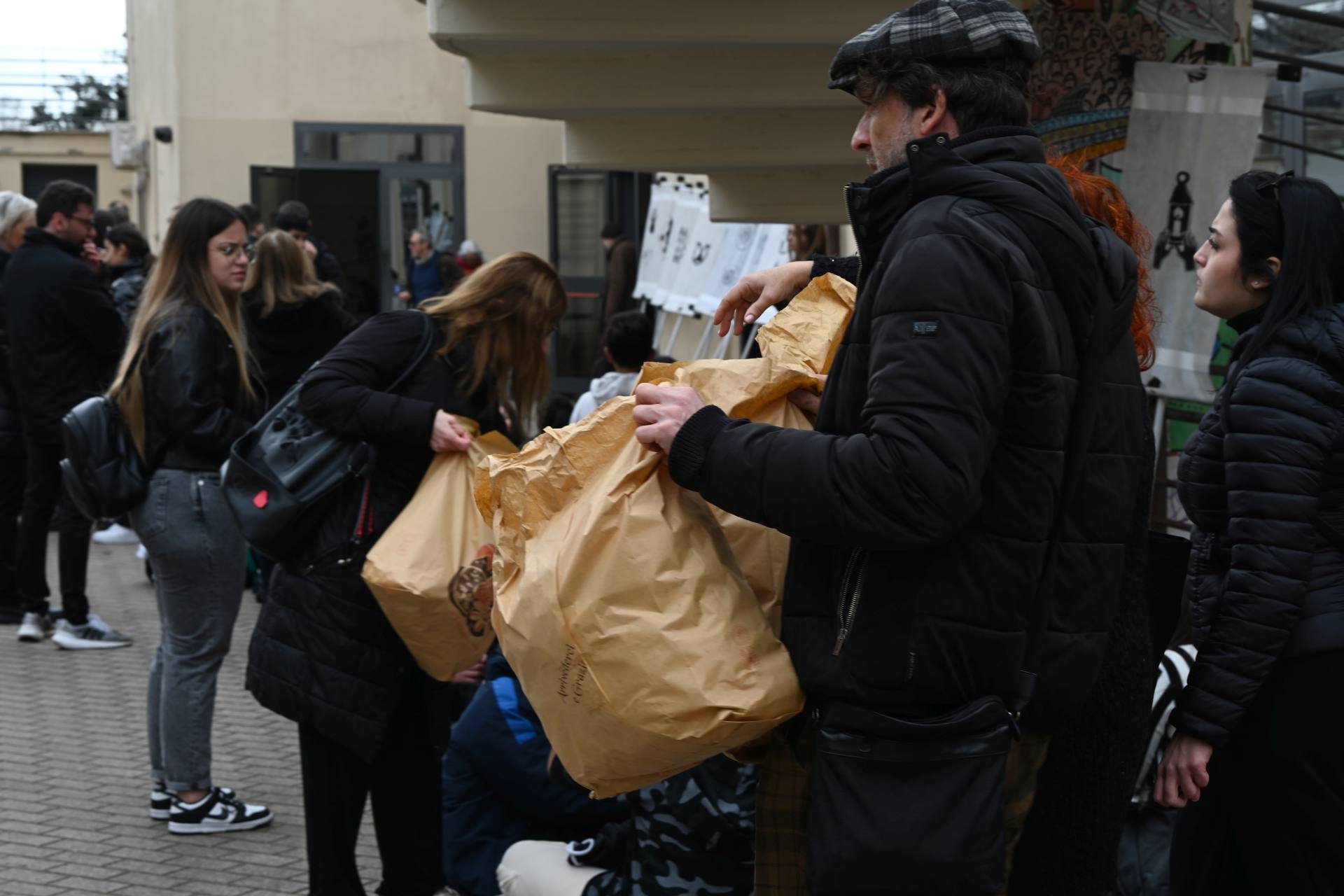 La crociata dei bambini, un corteo silenzioso per le strade di Ostia